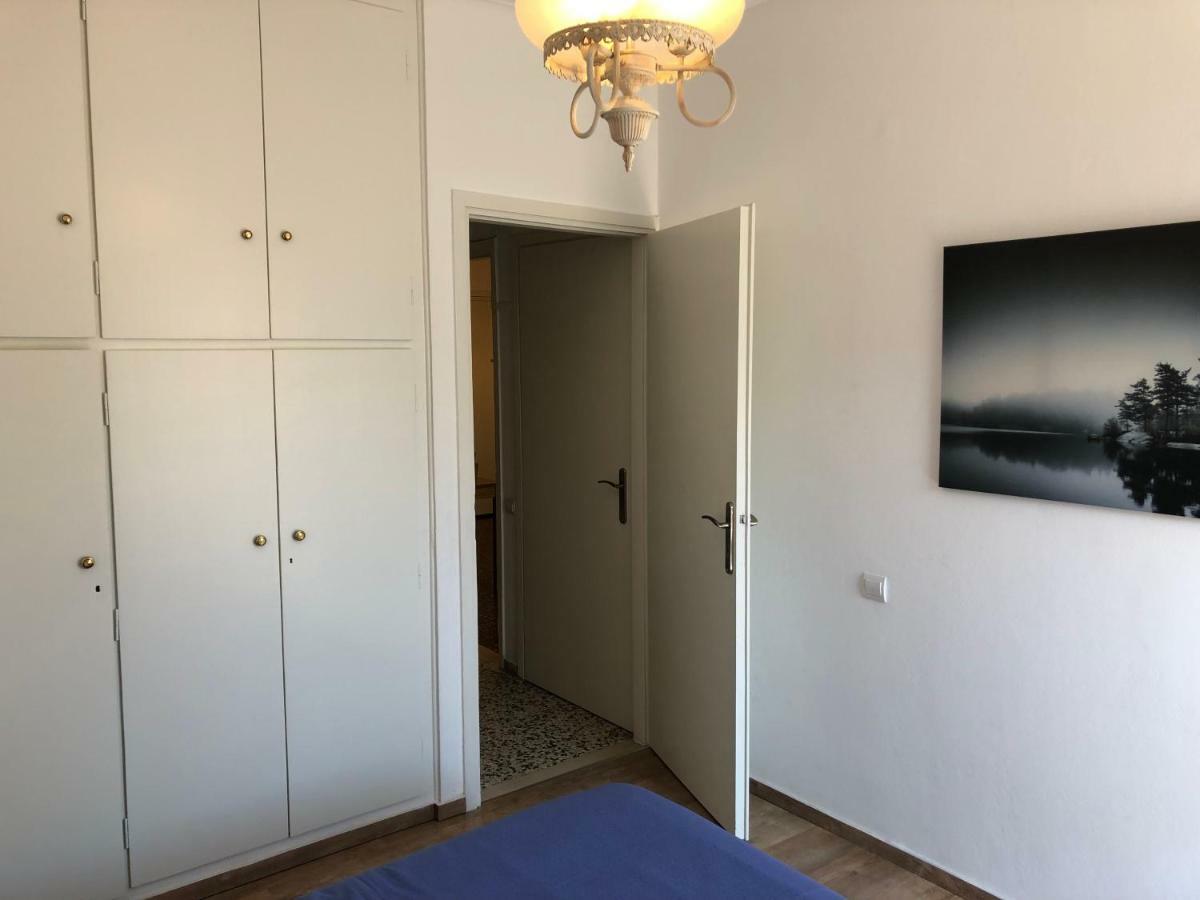 Metaxourgio Spacious Two Bedroom Apartment Athens Exterior photo